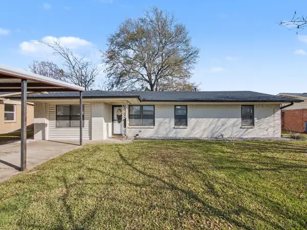 1425 Crestview Drive, Kaufman, TX 75142