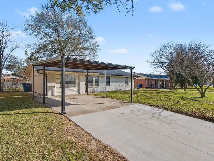 1425 Crestview Drive, Kaufman, TX 75142 - Image #3