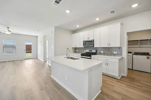 717 Dotty Drive, Princeton, TX 75071