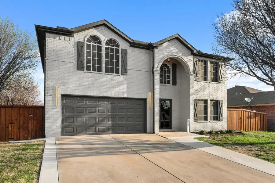 512 Ryan Street, Saginaw, TX 76179 - #2