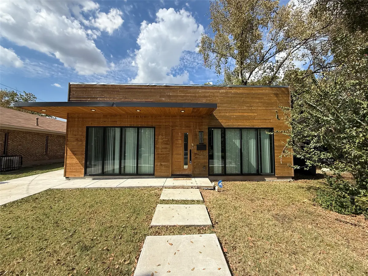 2707 Carpenter Avenue, Dallas, TX 75215 - #1