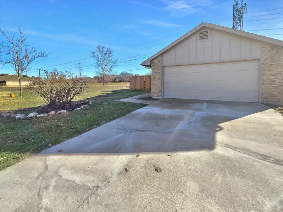 6504 Castille Court, Plano, TX 75023 - Image #2