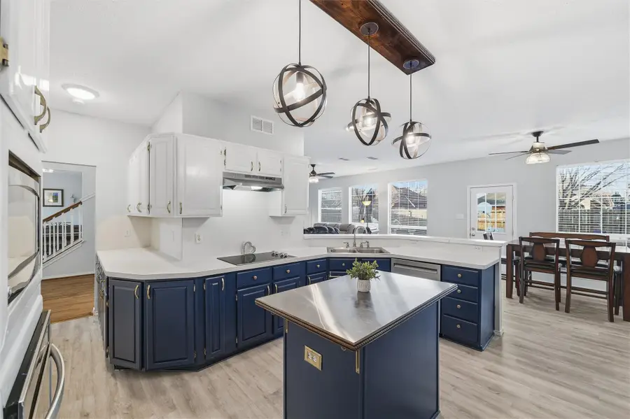 6841 Moss Lane, North Richland Hills, TX 76182 - Image #3