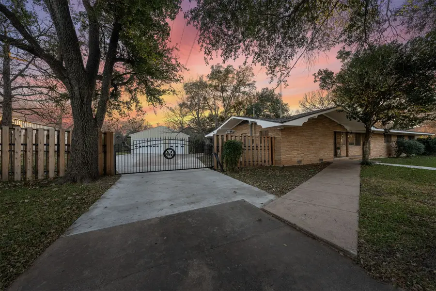 506 E Avenue G, Valley Mills, TX 76689 - #2