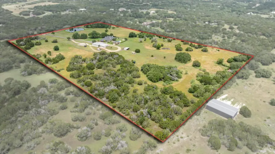 2560 Shady Oaks Circle, Glen Rose, TX 76043 - Image #2
