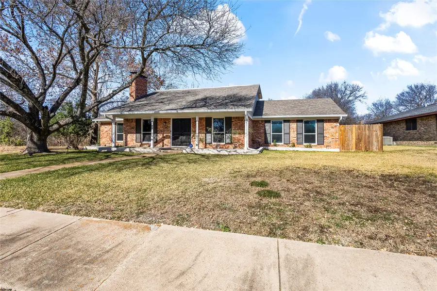 933 Waynelee Drive, Lancaster, TX 75146 - Image #2