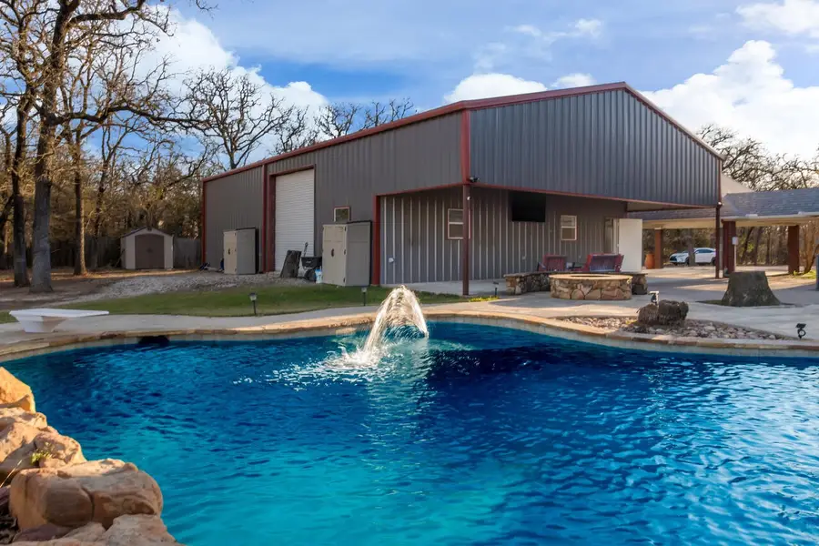 102 County Road 424a, Lorena, TX 76655 - Image #2