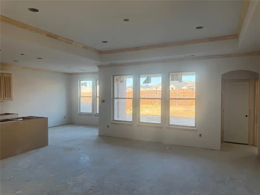 707 Bass Lake Lane, Cleburne, TX 76033 - Image #3