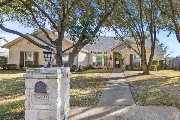 5620 Landsdown Drive, Waco, TX 76708