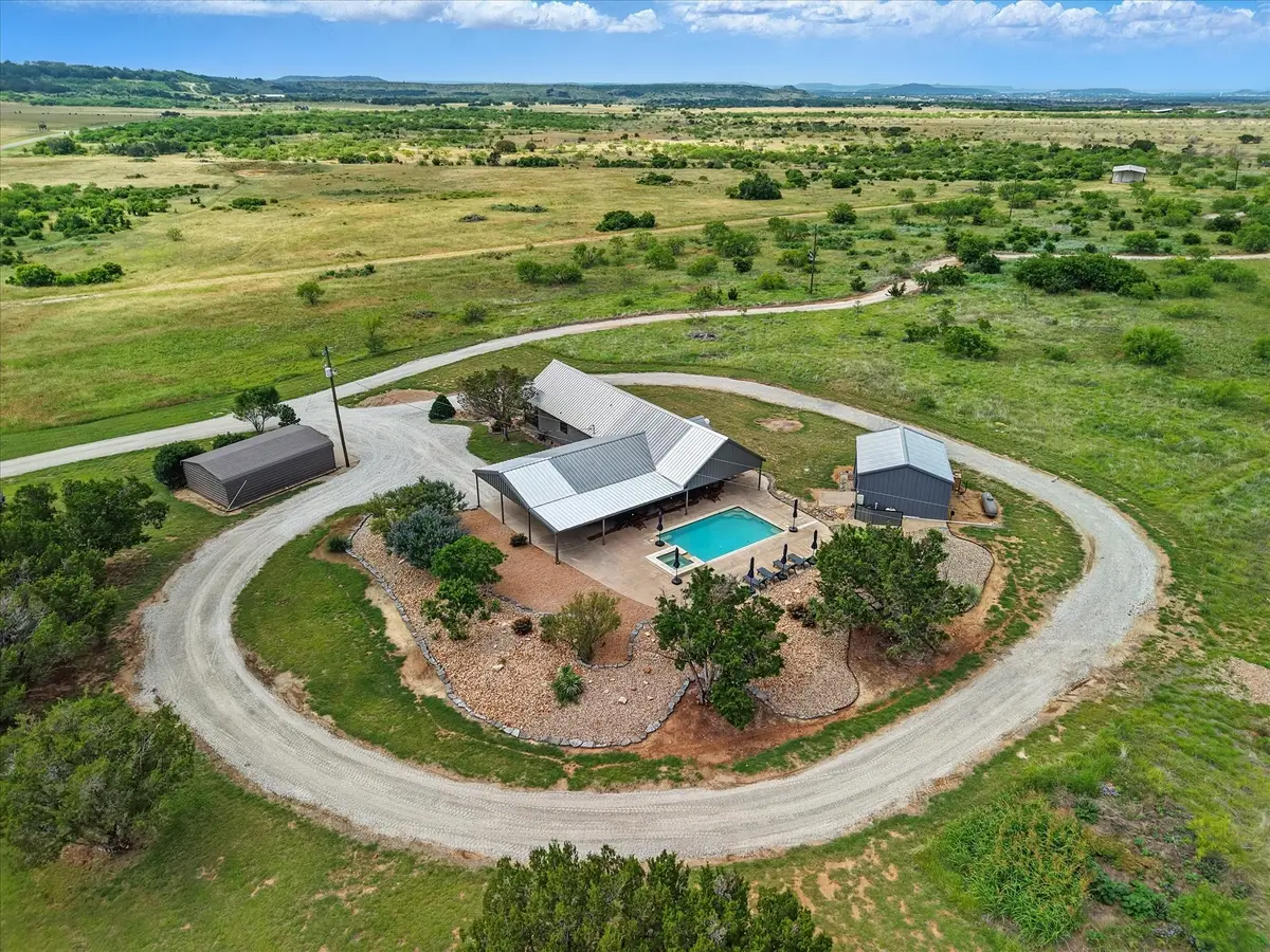 186 W Hells Gate Drive, Strawn, TX 76475 - #1