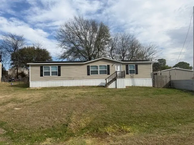 334 Whispering Trail, Gun Barrel City, TX 75156 - Image #1