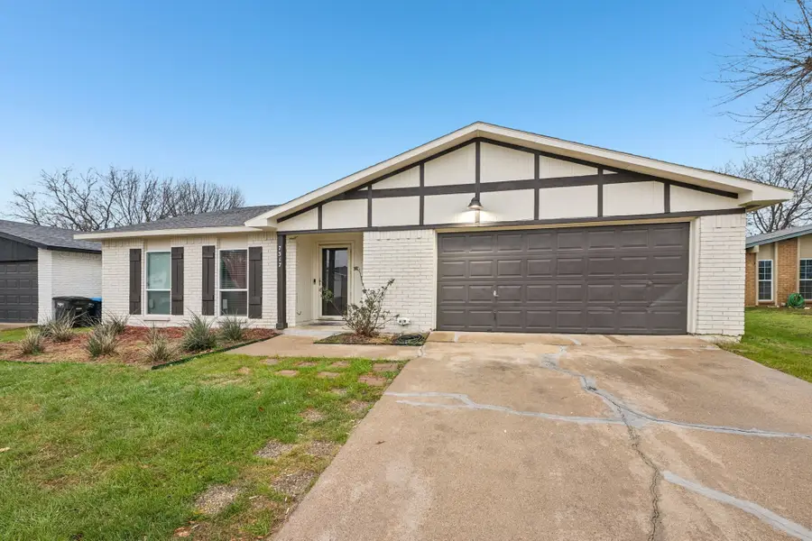 7317 Catbrier Court, Fort Worth, TX 76137 - Image #3