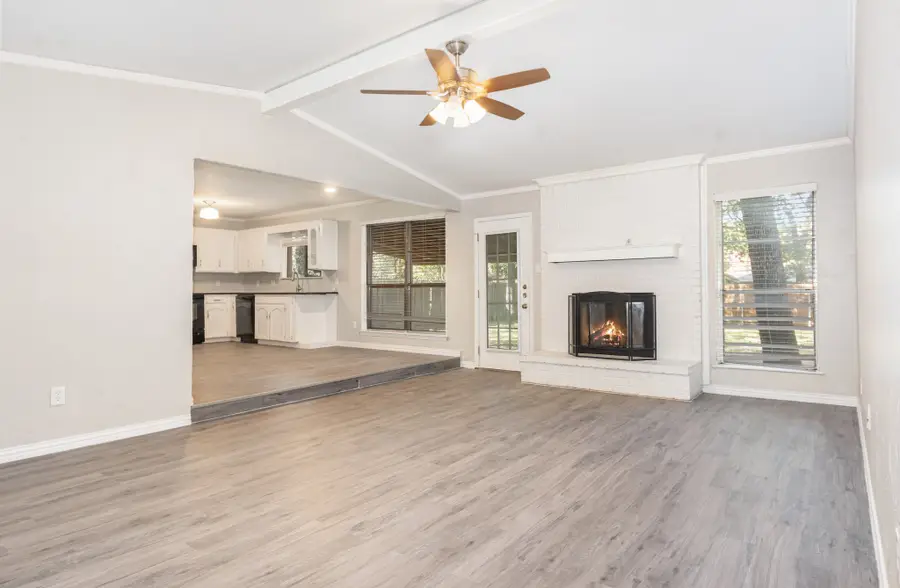 6813 Shadydale Drive, North Richland Hills, TX 76182 - Image #2