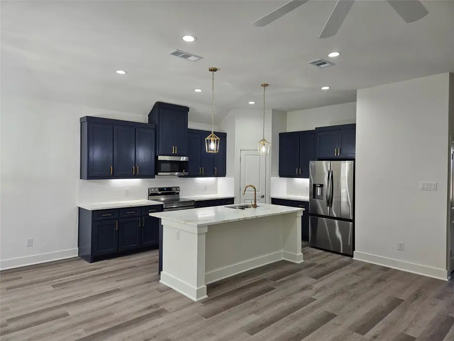 136 Rosemary, Azle, TX 76020 - Image #3