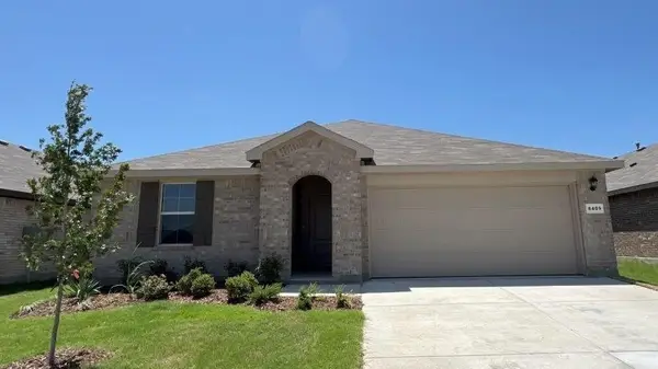 8409 Hollymead Lane, Fort Worth, TX 76131