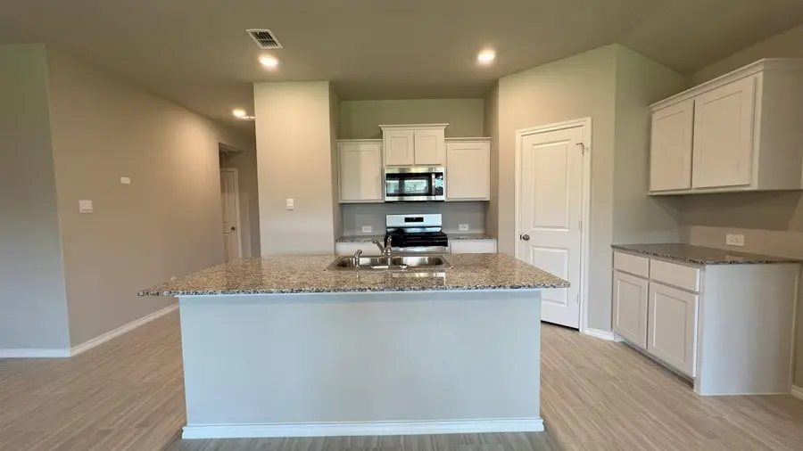 8409 Hollymead Lane, Fort Worth, TX 76131 - Image #3