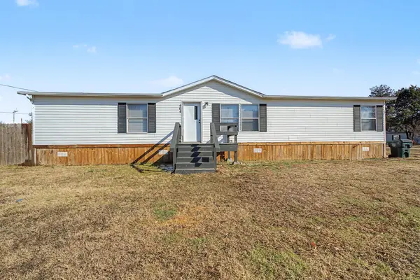 404 Kaci Jo Drive, Mabank, TX 75147