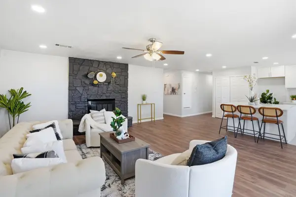 4804 Green Hollow Drive, Arlington, TX 76017