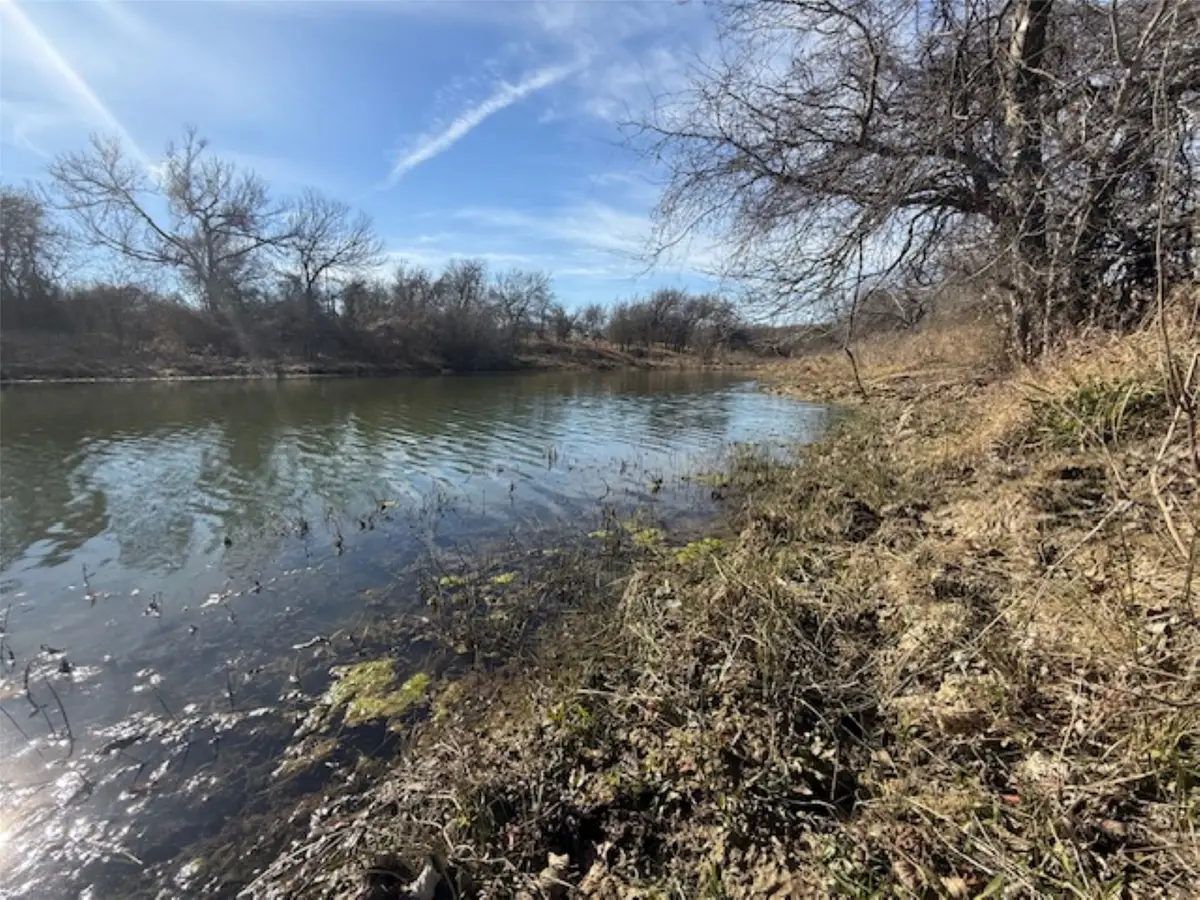 363 County Road 4403, Grandview, TX 76050 - Image #1