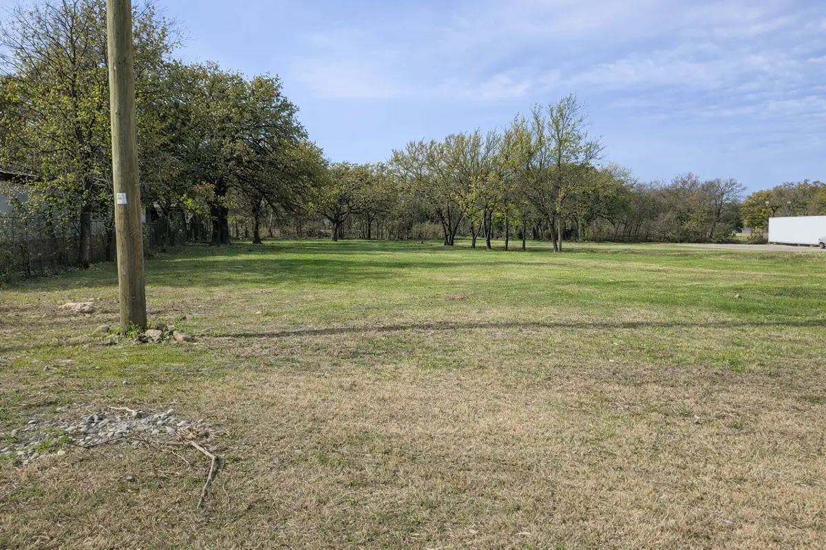 6624 Oak Crest Drive W, Forest Hill, TX 76140 - Image #1