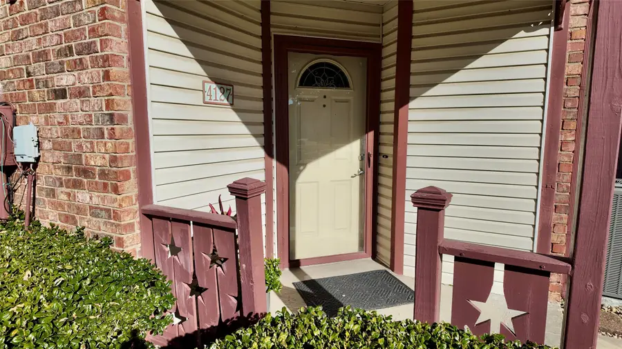 4127 Hollow Oak Drive, Dallas, TX 75287 - Image #2