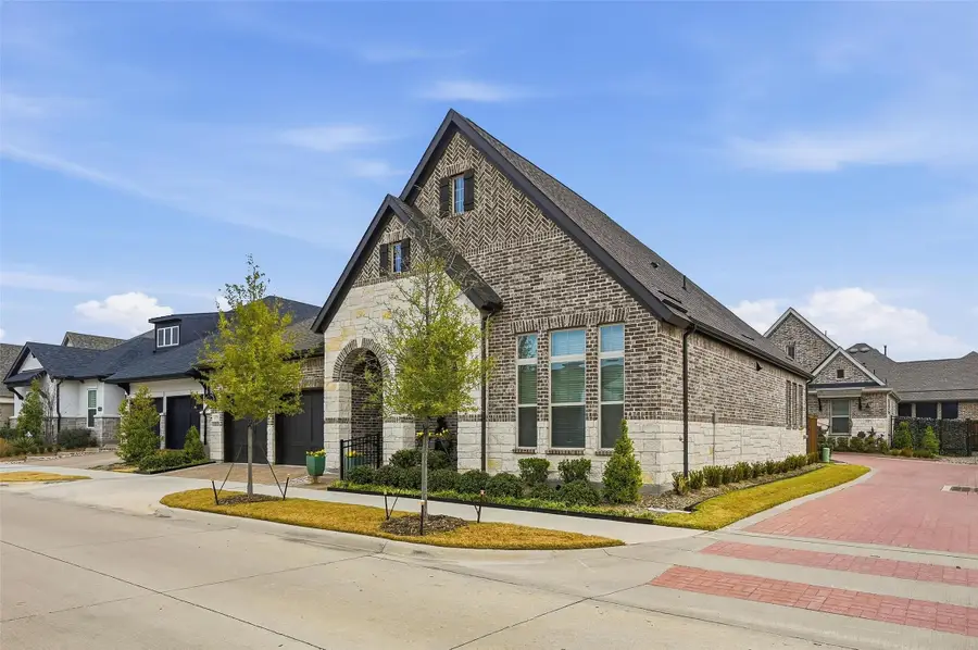 4729 Kings Garden Parkway, Arlington, TX 76005 - Image #2