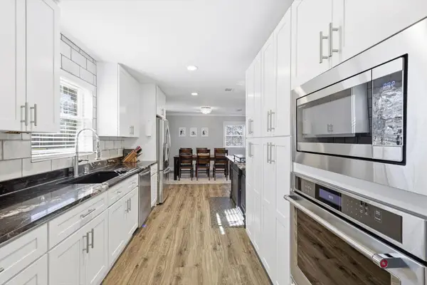 1813 Ems Road W, Fort Worth, TX 76116