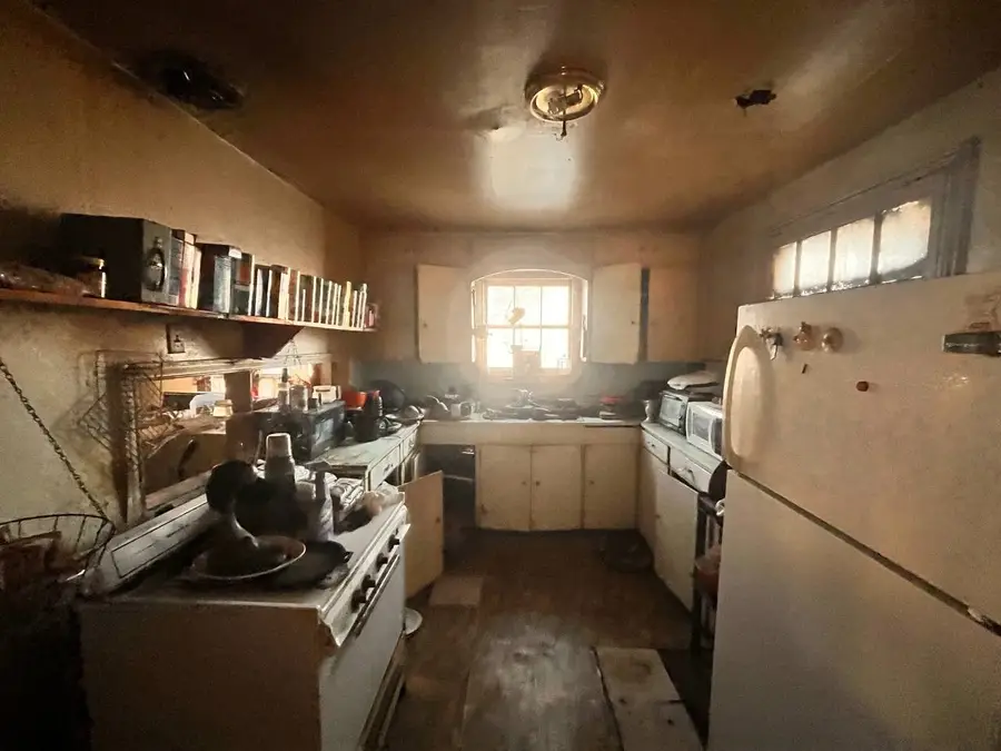 516 Commerce Street, Pleasanton, TX 78064 - #3