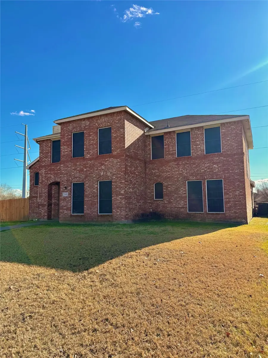 2608 Saint Andrews Drive, Lancaster, TX 75146 - Image #2