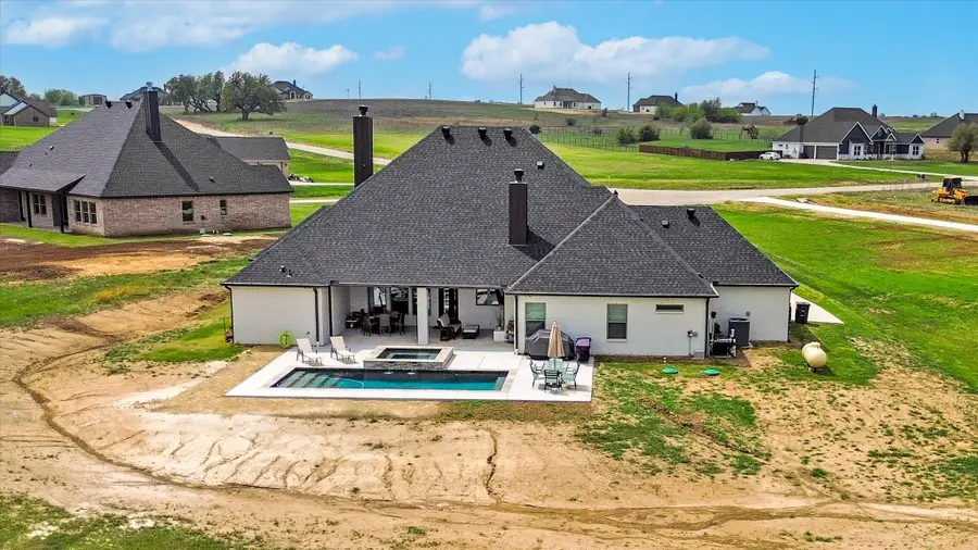 2028 Carrie Court, Weatherford, TX 76088 - Image #2