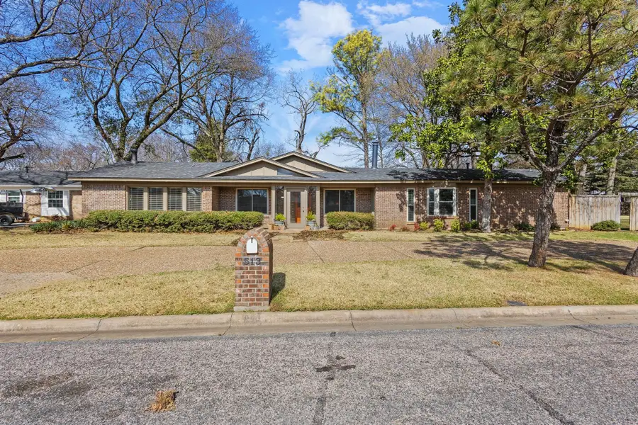513 W Mclain Drive, Sherman, TX 75092 - #2