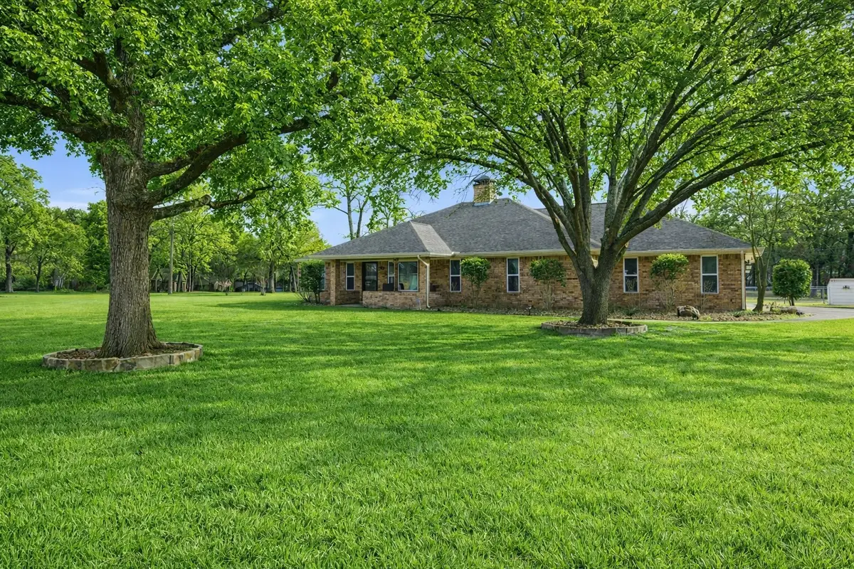 111 Havenwood Drive, Enchanted Oaks, TX 75156 - Image #1