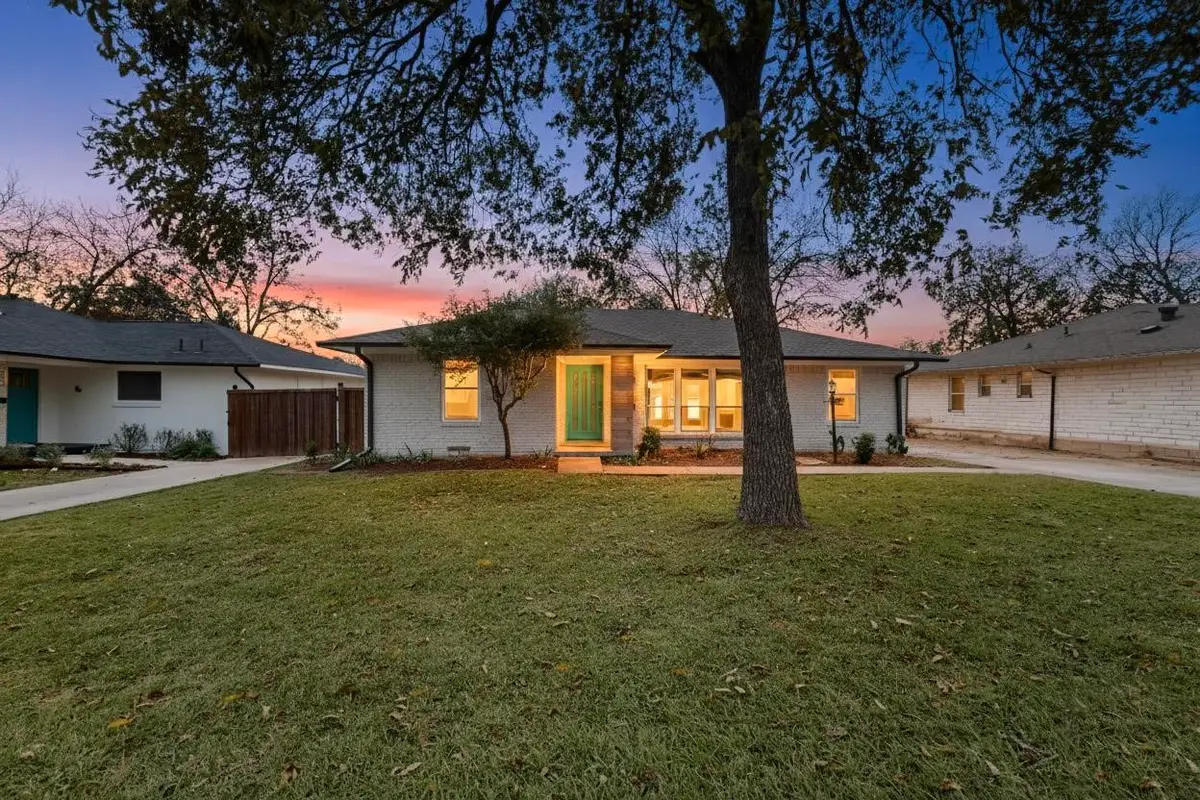 2812 San Medina Avenue, Dallas, TX 75228 - #1