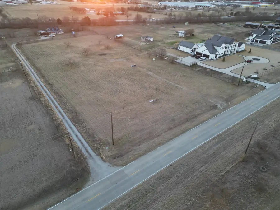 4715 S Bonnie Brae Street, Argyle, TX 76226 - Image #2