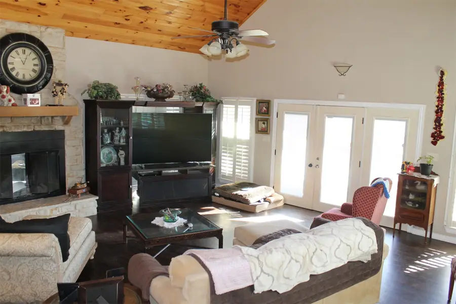 5280 Loma Vista, Malakoff, TX 75148 - Image #2