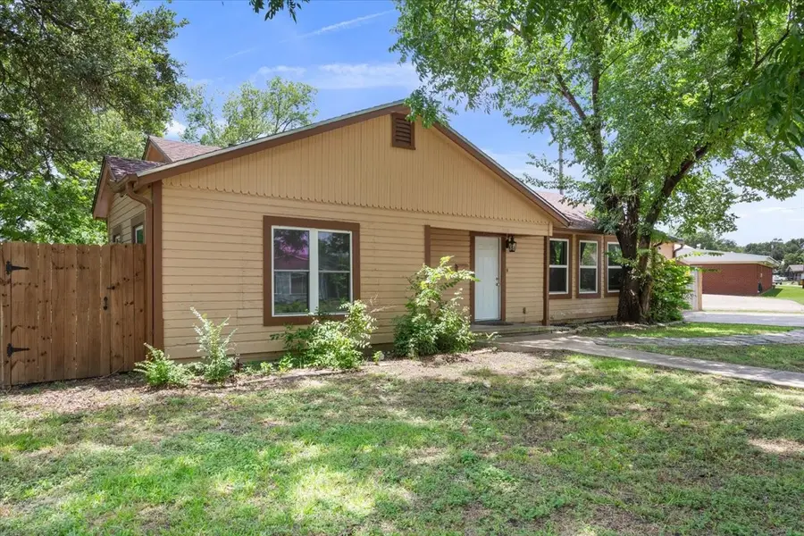 102 E Southland Avenue, Marlin, TX 76661 - Image #3