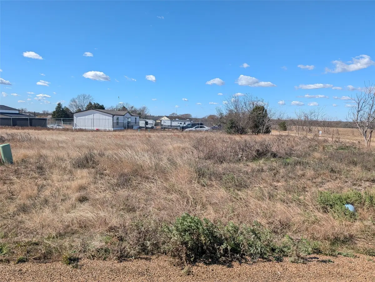 272 Victory Drive, Mabank, TX 74147 - Image #1