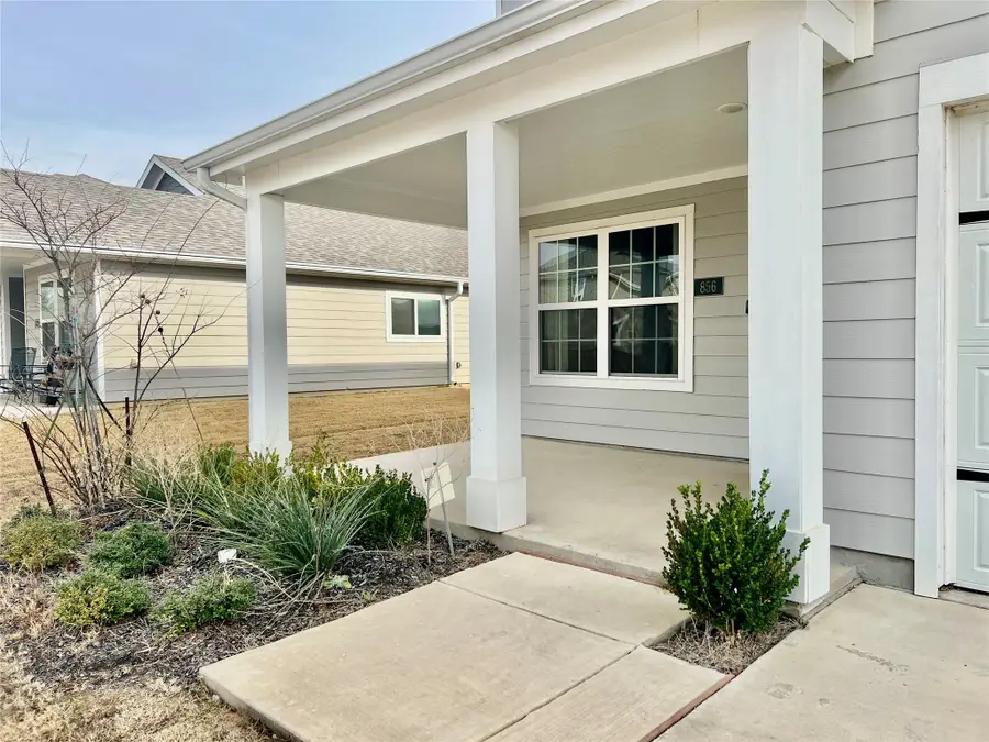 856 Towngreen Drive, Cleburne, TX 76031 - Image #3