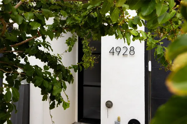 4928 Blaynes View Road, The Colony, TX 75056