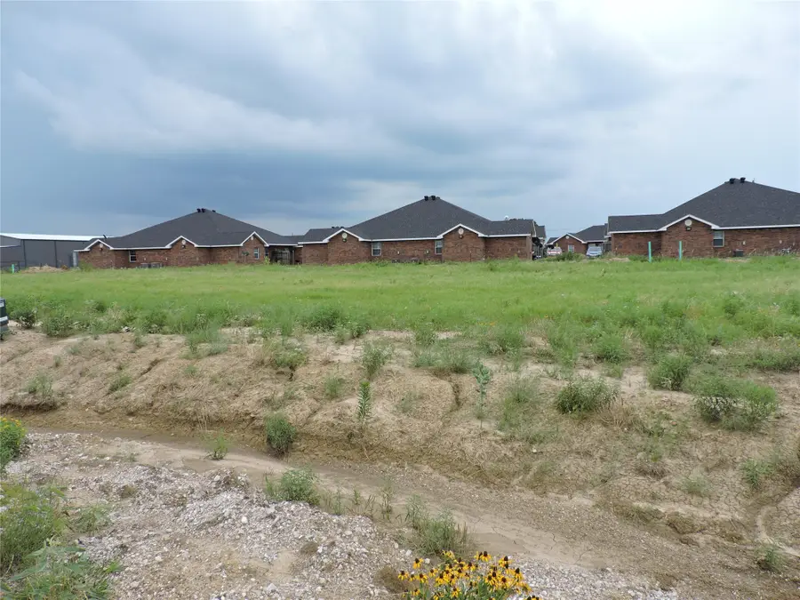 279 Victory Drive, Mabank, TX 75147 - Image #2