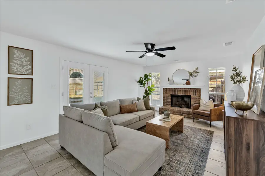 7117 Isle Royale Drive, Fort Worth, TX 76137 - Image #3