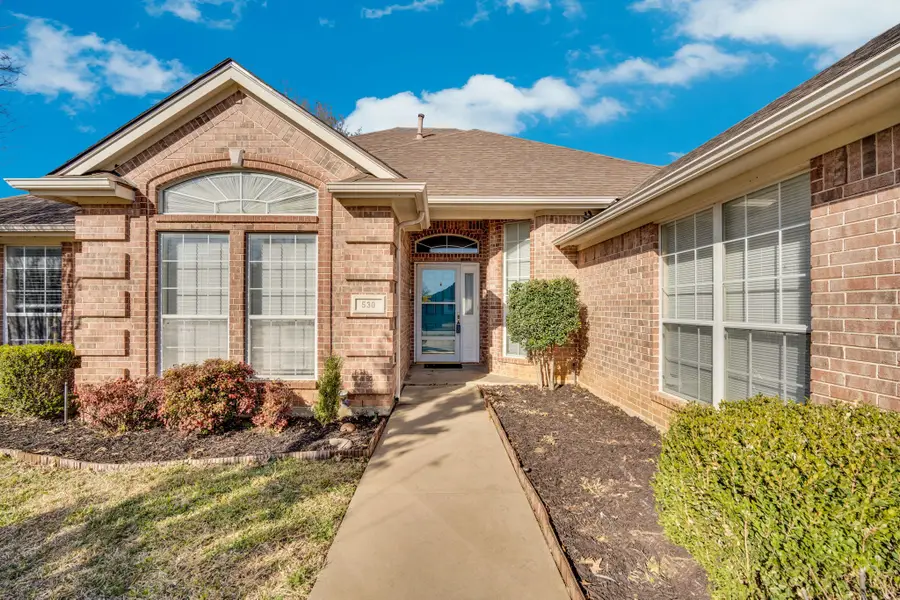 530 Queens Way, Grand Prairie, TX 75052 - Image #2