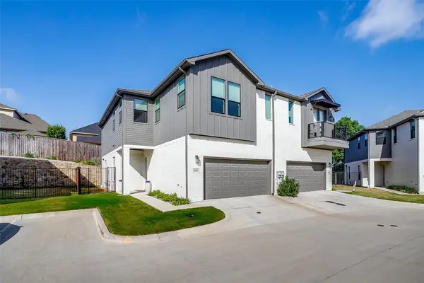 6334 Oakbend Circle, Fort Worth, TX 76132