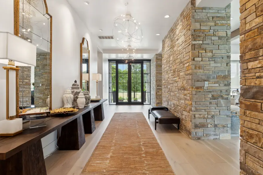 1502 Bluffview Drive, Westlake, TX 76262 - Image #2