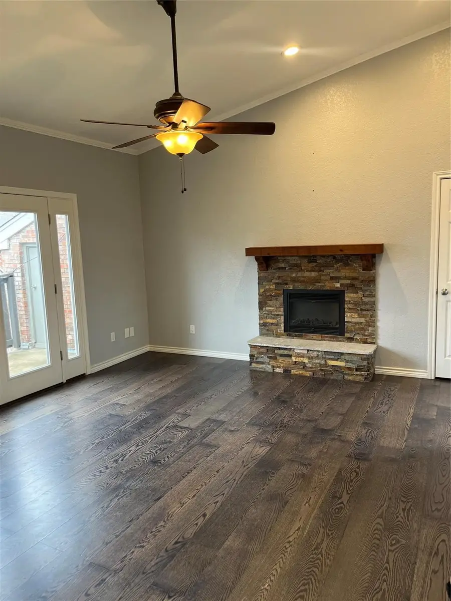 411 Pebble Way #247, Arlington, TX 76006 - Image #2