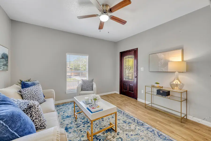 925 Brighton Avenue, Dallas, TX 75208 - #2