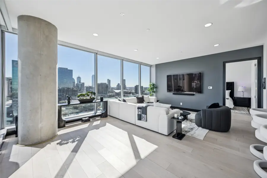 3130 N Harwood Street #1606, Dallas, TX 75201 - Image #3