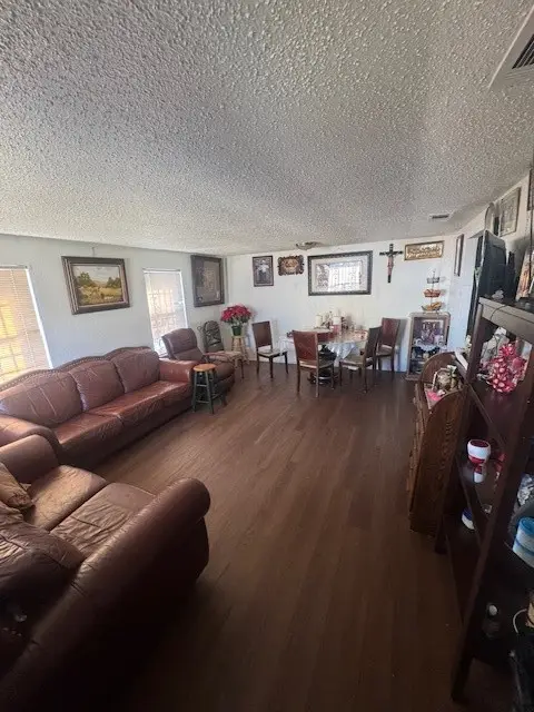 1934 Calypso Street, Dallas, TX 75212 - Image #2