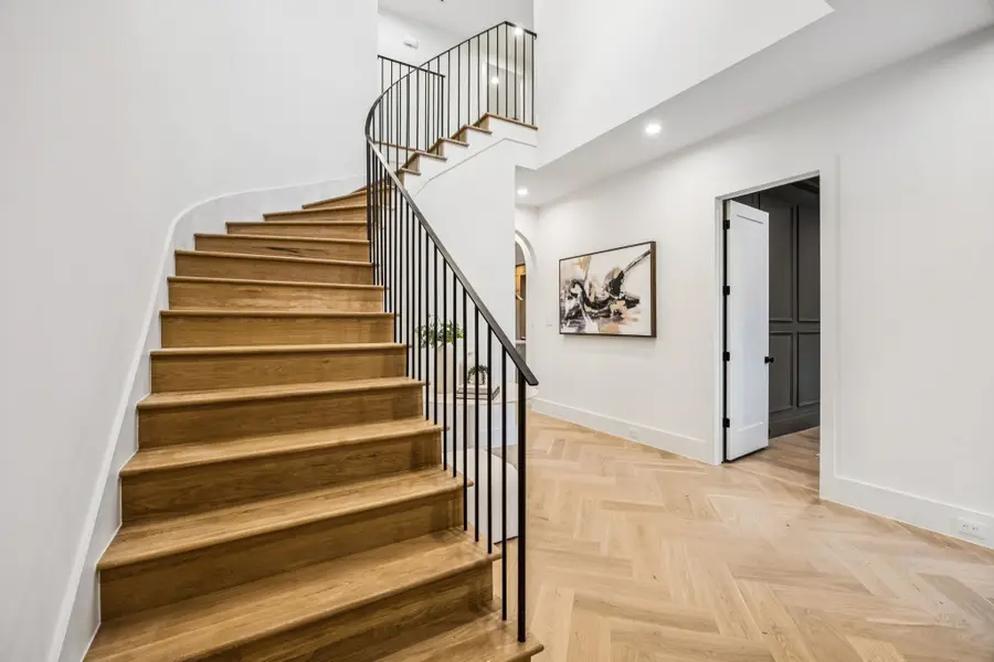 8811 Daytonia Avenue, Dallas, TX 75218 - #3