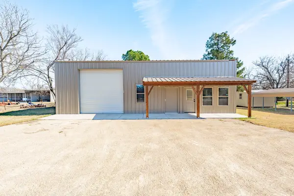 483 Private Road 729, Bluff Dale, TX 76433